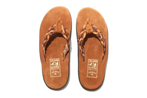 Island Slipper 携手 Noah 推出联名人字拖