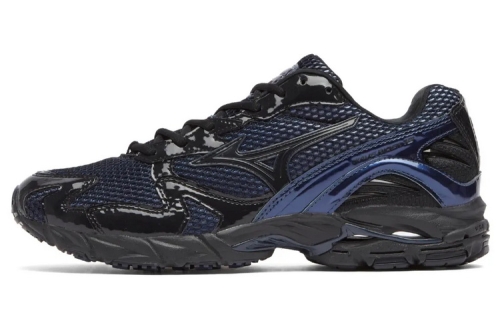 END. × MIZUNO 合作 Wave Rider 10 鞋款来袭