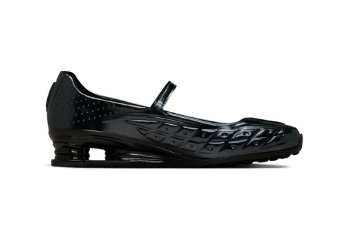 NAKED Copenhagen 打造无鞋带亮面 Nike Shox