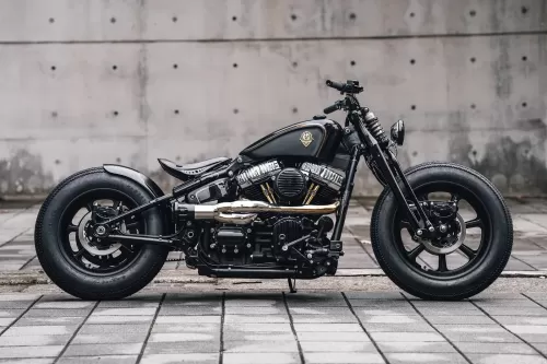Rough Crafts 打造 Harley-Davidson 全新定制车型「Miltown Moonshine」