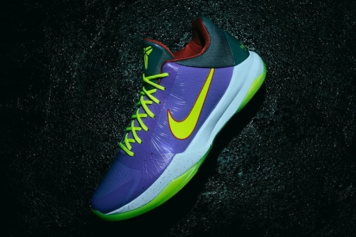 反派之王！Jalen Brunson 着用 Nike Kobe 5 Protro 全新 PE 配色「小丑」鞋款