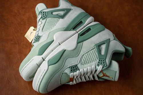 率先近赏 Air Jordan 4 最新球员限定配色「First Class」鞋款