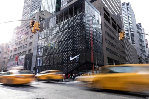 Nike 或将迎来疫情后最严重的收入下滑