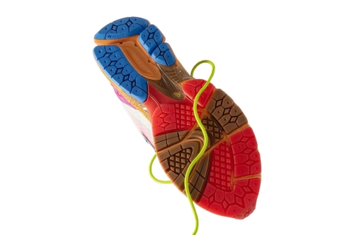 率先预览 Action Bronson × New Balance 1906R 全新配色