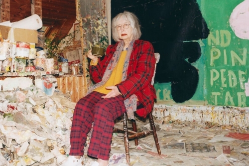 91 岁的 Rose Wylie 依然是英国最叛逆的艺术家
