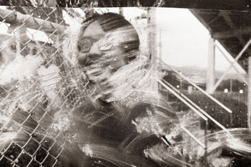 走过乐团 10 年洗礼：音乐创作人杨世暄发行首张个人 EP《普通活着》