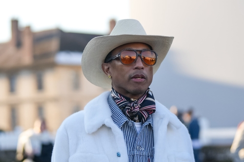 Pharrell Williams 突袭发布全新专辑《Black Yacht Rock Vol. 1》