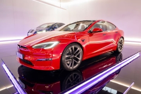 Tesla「退役」Model S、Model X，全力释产能冲刺 Optimus 人形机器人