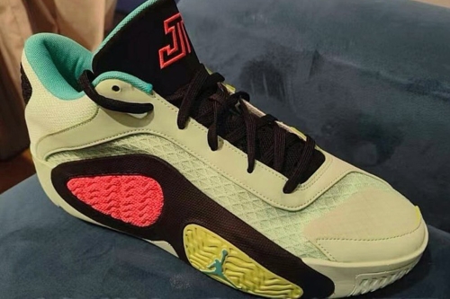 率先预览 Jayson Tatum 新一代签名战靴 Jordan Tatum 2