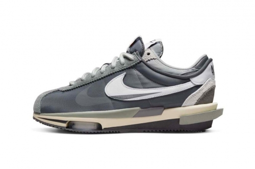 sacai × Nike Zoom Cortez 最新联名配色「Iron Grey」线上发售情报公开