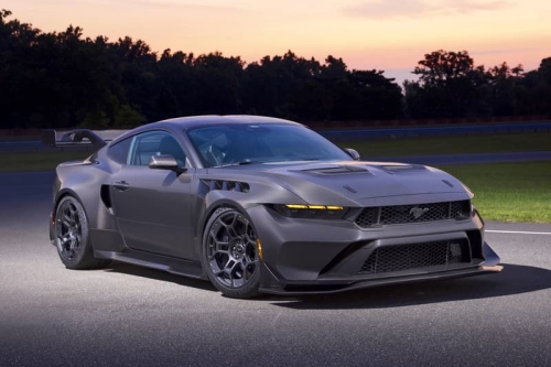 Ford 亮相 Mustang GTD Liquid Carbon：裸碳纤车体与赛道级精准