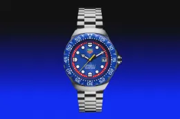 TAG Heuer 庆祝与 Oracle Red Bull Racing 合作 10 周年推出专属主题 Solargraph