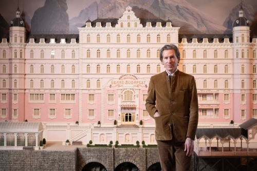 伦敦设计博物馆重磅回顾展：Wes Anderson 精密电影档案全面曝光