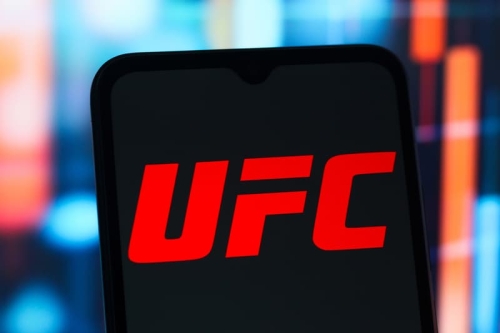 Paramount 斥资 77 亿美元抢下 UFC 独家转播权，2026 年起与 ESPN 分道扬镳