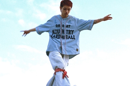 H.Lorenzo 庆祝 40 周年，携手 Kapital 推出限量纪念棒球 T-Shirt