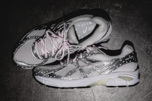 PaperGirl Paris × BEAMS × ASICS GT-2160 三方联名鞋款登场