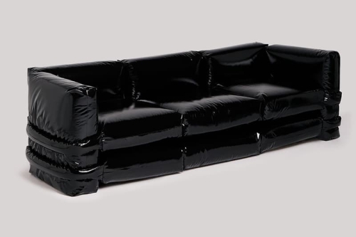 Muller Van Severen 话题之作 Pillow Sofa 亮黑漆棉升级版正式亮相