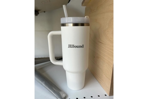JJJJound × Stanley 最新联名保温瓶率先亮相
