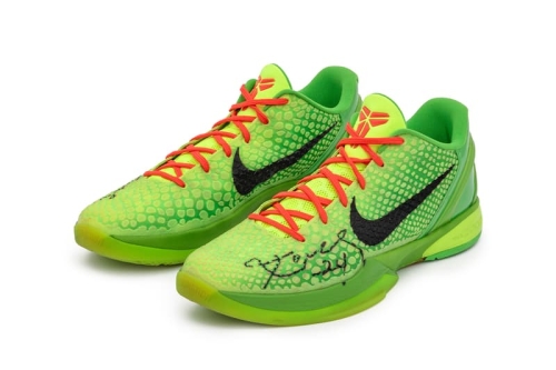 Kobe Bryant 唯一实战着用并亲笔签名的 Nike Kobe 6 Protro「Grinch」即将登上拍卖场