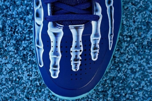 Vanessa Bryant 亲自曝光 Kobe 5 Protro 全新配色「X-Ray」鞋款