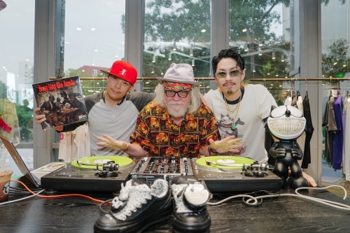 吴建豪 xVESSEL 联手 Felix Cat 及 Ron English 举办特别线下活动