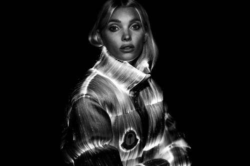 Moncler 携手 Palm Angels 推出周年限定联名 Maya 70 羽绒外套