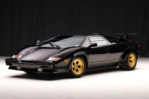 仅行驶 2,100 英里!1988 Lamborghini Countach 5000 QV「时光胶囊」即将拍卖