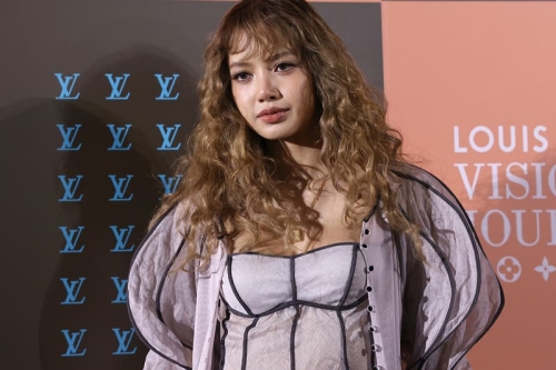 BLACKPINK LISA 进军 Netflix 主演最新动作悬疑片《Tygo》