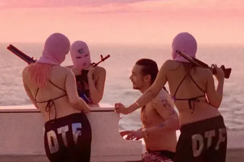 Bella Thorne 将编剧、执导并主演《Spring Breakers 2》,电影正式开拍