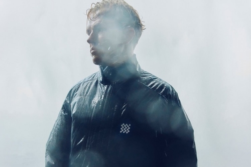重启针织视角并加码防水机能 MANORS 2025 秋冬「Foulweather」系列型录 Lookbook