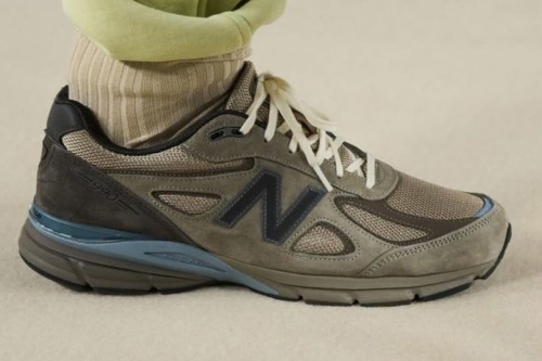 AURALEE × New Balance 990v4 MADE in USA 最新联名鞋款正式发布