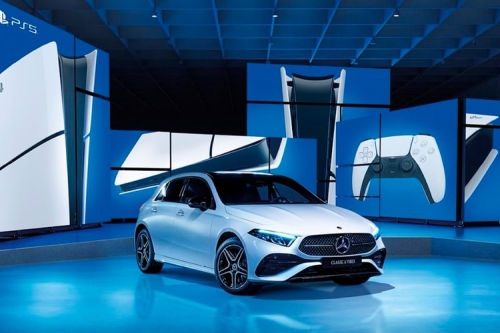 Mercedes-Benz 推出限量 50 辆 Sony PlayStation 5 联名 A-Class 车型