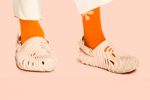 Salehe Bembury × Crocs Pollex Clog 全新配色「Horchata」发售情报公布
