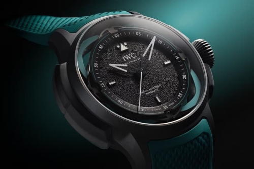 IWC 发表限量 100 枚 Big Pilot’s Watch Shock Absorber XPL 联名表款