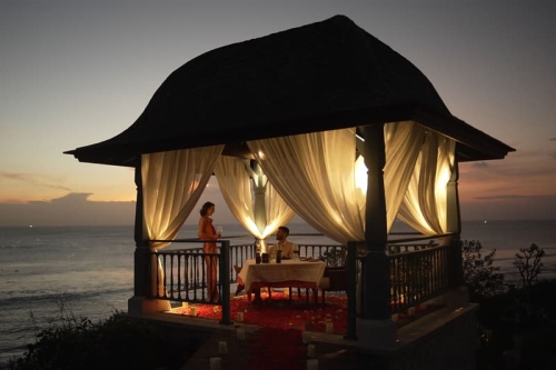 走进 Jumeirah 卓美亚峇里岛酒店全新隐世悬崖餐厅「Mantra」