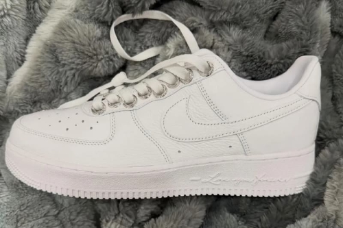 率先近赏 Chrome Hearts × NOCTA × Nike Air Force 1 Low「Certified Lover Boy」联乘版球鞋