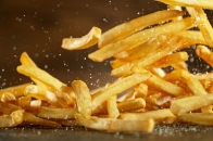 微波+油炸联合工艺降低含油量 “更健康薯条”还能兼顾口感