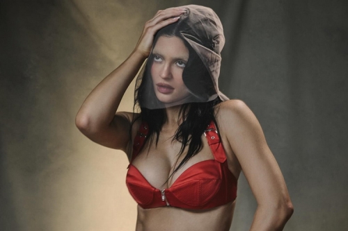 Khy × Dilara Findikoglu 首个合作系列亮相