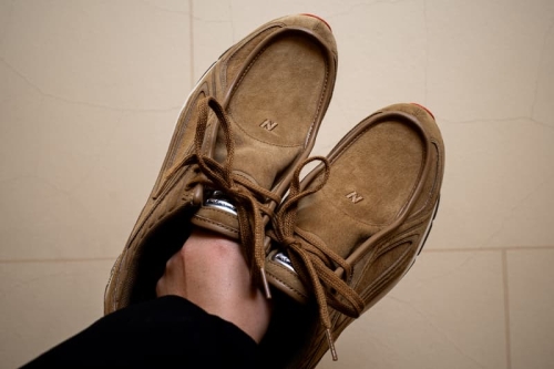 详览 Comme des Garçons HOMME × New Balance U1890A 全新联名配色鞋款