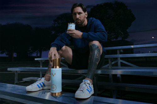 Lionel Messi 联手 Stanley 1913 推出限量款「Striker Blue」杯具系列