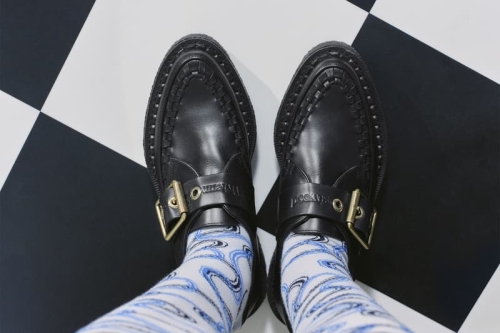 Vivienne Westwood 携手 George Cox 推出联名鞋履系列