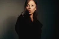 Ariana Grande 全新专辑《petal》今夏重磅登场