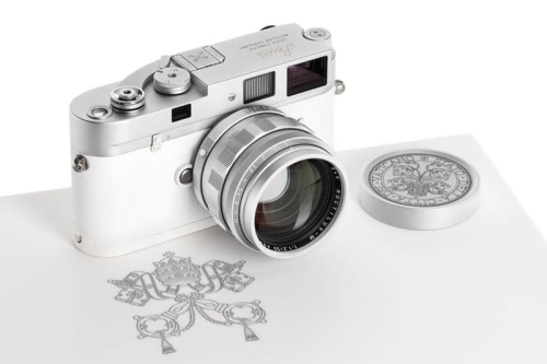 Leica M-A #5,000,000「Pope Francis」慈善拍卖将登陆 Leitz Photographica Auction 47