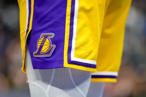 Lakers 请来「火箭科学家」打理球队前线管理层