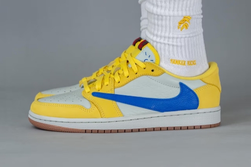 Travis Scott × Air Jordan 1 Low OG 全新配色「Canary」鞋款上脚图辑