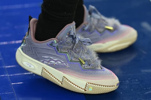 Kyrie Irving 率先曝光全新签名球鞋 ANTA KAI 2