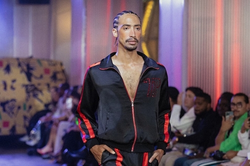 Theophilio 2026 春夏系列把加勒比节奏带到布鲁克林