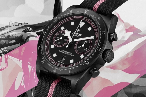 Tudor 推出限量 300 枚全新 FXD Chrono「Pink」碳纤维计时码表