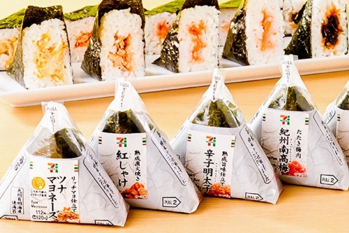 日本 7-11 官方发布「正确撕开御饭团」指南影片