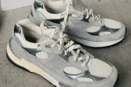 率先预览 mfpen × New Balance 992 联乘球鞋